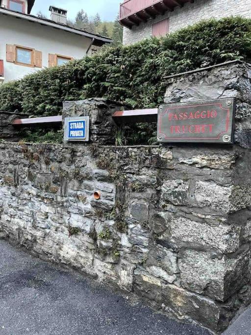 Petite Maison In Centro A Courmayeur Esterno foto